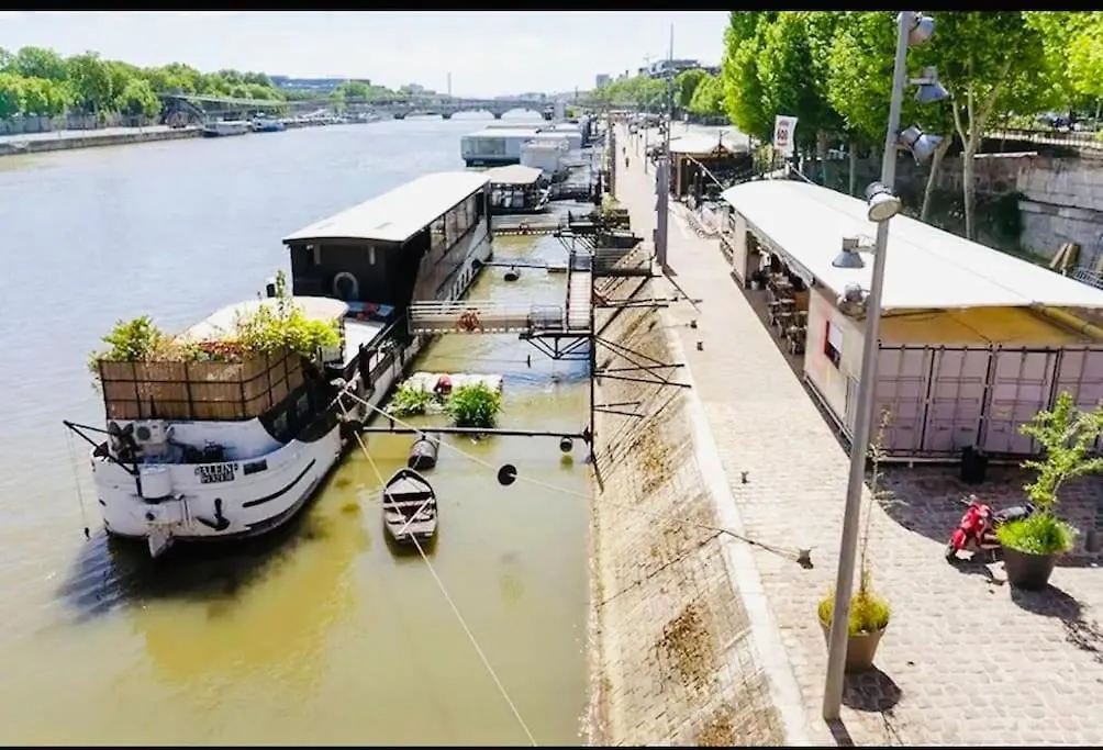 Apartment Appart D'Exception Quai De Seine Paris France