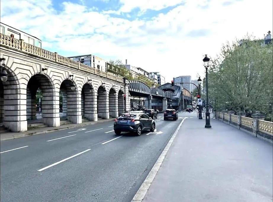 Appart D'Exception Quai De Seine Paris Apartment