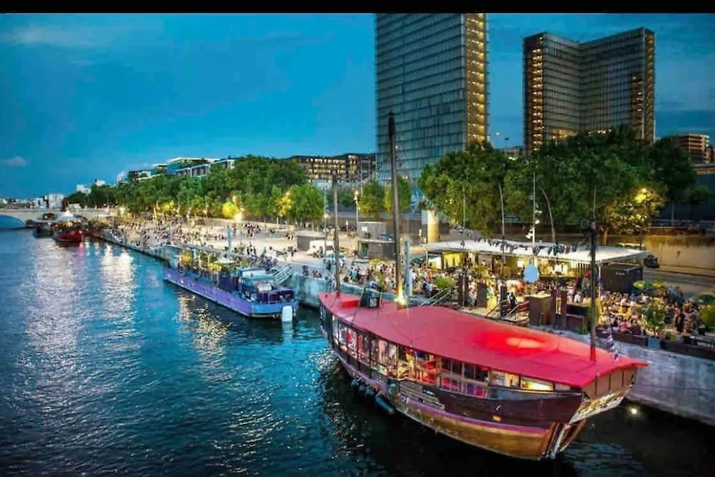 Appart D'Exception Quai De Seine Paris France